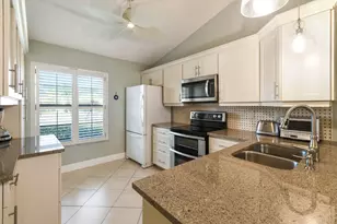 7852 SE Sugar Sand Cir, Hobe Sound, FL 33455 - Photo 9