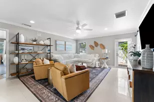 124 Bonnie Briar Ln, Delray Beach, FL 33444 - Photo 9