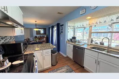 2541 SE Marius Street, Port Saint Lucie, FL 34952 - Photo 9