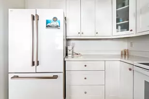 5601 Collins Ave, Miami Beach, FL 33140 - Photo 31