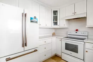 5601 Collins Ave, Miami Beach, FL 33140 - Photo 29