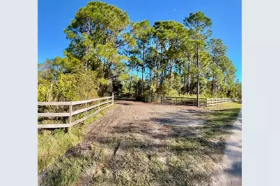 24951 SW 86th Street, Indiantown, FL 34956 - Photo 3