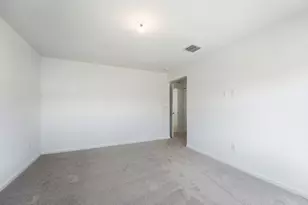 5868 NW Sweetwood Dr, Port Saint Lucie, FL 34987 - Photo 9