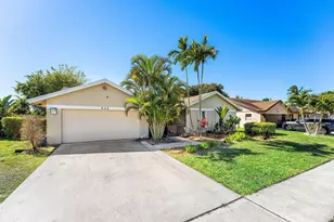 838 NW 9th Way, Boynton Beach, FL 33426 - Photo 3