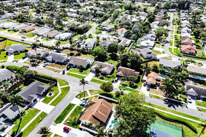 838 NW 9th Way, Boynton Beach, FL 33426 - Photo 43