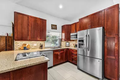 838 NW 9th Way, Boynton Beach, FL 33426 - Photo 11