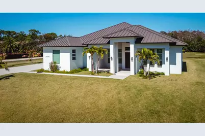 7595 155th Place N, Palm Beach Gardens, FL 33418 - Photo 1