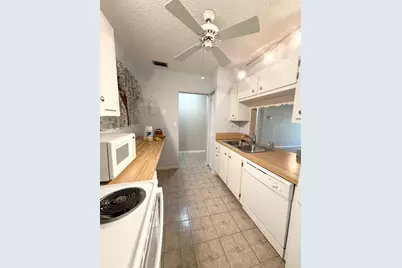 930 SW 9th Street Circle #205, Boca Raton, FL 33486 - Photo 7