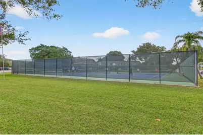 263 Ventnor R, Deerfield Beach, FL 33442 - Photo 29