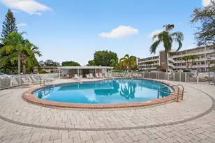 263 Ventnor R, Deerfield Beach, FL 33442 - Photo 29