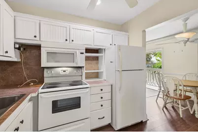 263 Ventnor R, Deerfield Beach, FL 33442 - Photo 9