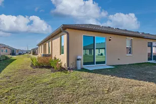 1810 Celebration Dr, Fort Pierce, FL 34947 - Photo 15