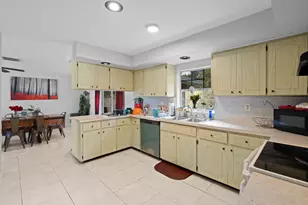 2118 SE Morningside Blvd, Port Saint Lucie, FL 34952 - Photo 13