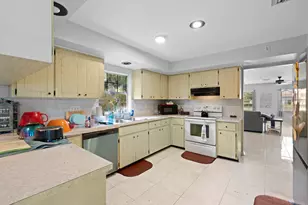 2118 SE Morningside Blvd, Port Saint Lucie, FL 34952 - Photo 11