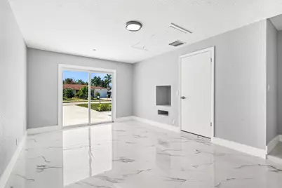 4412 Wilkinson Drive, Palm Springs, FL 33461 - Photo 9