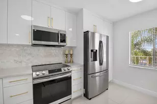 7310 Ashford Pl, Delray Beach, FL 33446 - Photo 9