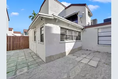 9702 NW 5th Lane #9702, Miami, FL 33172 - Photo 17