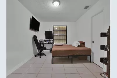 9702 NW 5th Lane #9702, Miami, FL 33172 - Photo 13