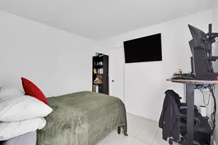 9702 NW 5th Ln, Miami, FL 33172 - Photo 9