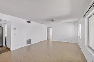 4723 Sable Pine Circle N, West Palm Beach, FL 33417 - Photo 9