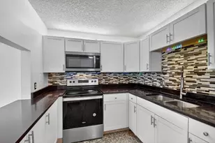 4723 Sable Pine Circle N, West Palm Beach, FL 33417 - Photo 17