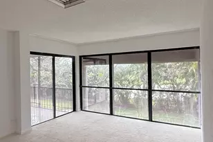 1739 Embassy Dr, West Palm Beach, FL 33401 - Photo 11