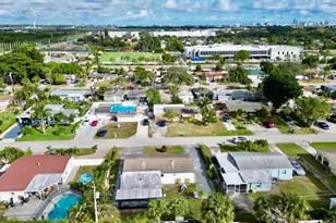 2890 Marbill Rd, West Palm Beach, FL 33406 - Photo 9