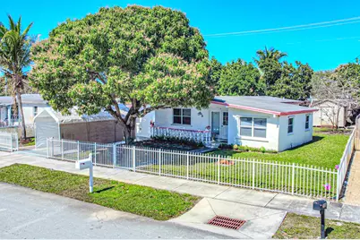 281 NE 46th Street, Pompano Beach, FL 33064 - Photo 1