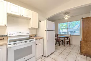 281 NE 46th St, Pompano Beach, FL 33064 - Photo 11
