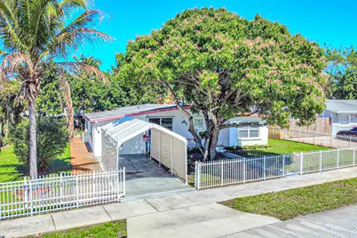 281 NE 46th Street, Pompano Beach, FL 33064 - Photo 19