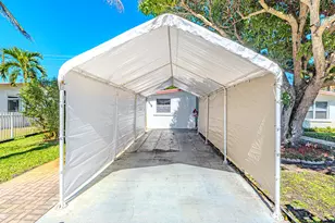 281 NE 46th St, Pompano Beach, FL 33064 - Photo 21