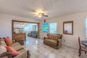 281 NE 46th St, Pompano Beach, FL 33064 - Photo 9