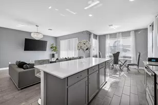 7625 NW Greenbank Cir, Port Saint Lucie, FL 34987 - Photo 3