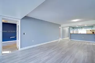 6073 Balboa Cir, Boca Raton, FL 33433 - Photo 3