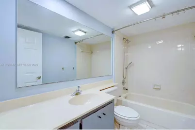 6073 Balboa Circle #204, Boca Raton, FL 33433 - Photo 11