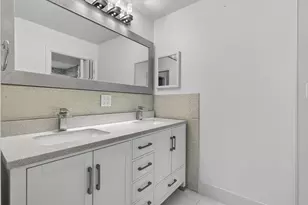 221 Cypress Trce, Royal Palm Beach, FL 33411 - Photo 29