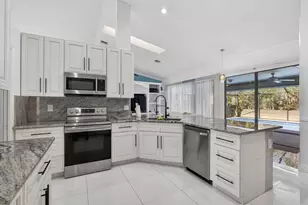 221 Cypress Trce, Royal Palm Beach, FL 33411 - Photo 23