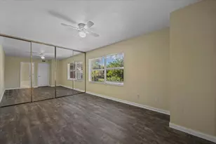 1945 Stratford Way, West Palm Beach, FL 33409 - Photo 23