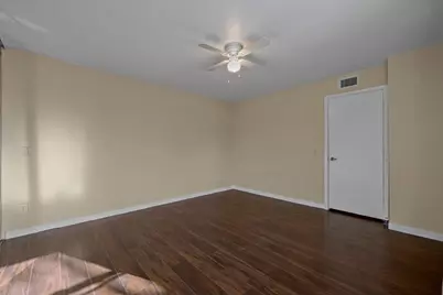 1945 Stratford Way, West Palm Beach, FL 33409 - Photo 17