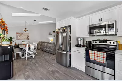 235 SW 29th Avenue, Delray Beach, FL 33445 - Photo 3