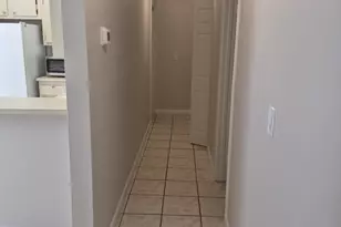 394 Springdale Cir, Palm Springs, FL 33461 - Photo 13