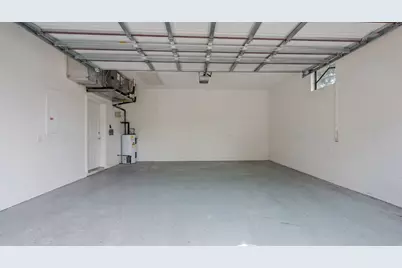 2055 Regents Boulevard, West Palm Beach, FL 33409 - Photo 25