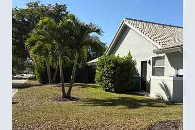 832 NW 108th Lane, Coral Springs, FL 33071 - Photo 3