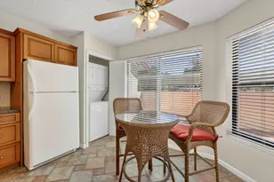 6060 SE Martinique Dr, Stuart, FL 34997 - Photo 9