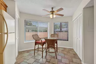 6060 SE Martinique Dr, Stuart, FL 34997 - Photo 9