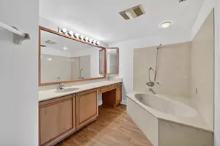 6060 SE Martinique Dr, Stuart, FL 34997 - Photo 19