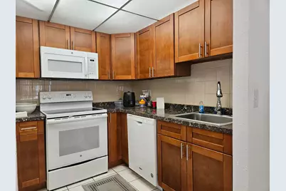 743 Flanders P, Delray Beach, FL 33484 - Photo 5