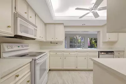 428 Pine Villa Drive, Atlantis, FL 33462 - Photo 17