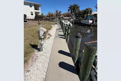 4575 SE Dixie Highway, Stuart, FL 34997 - Photo 7