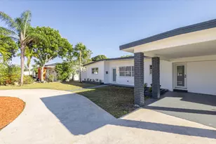 430 E Ilex Dr, West Palm Beach, FL 33403 - Photo 23